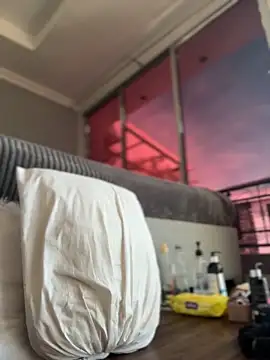 Snapshot of emiss_ chatting on November 2, 2025, 3:14 pm emiss online show from November 2, 2025, 3:14 pm