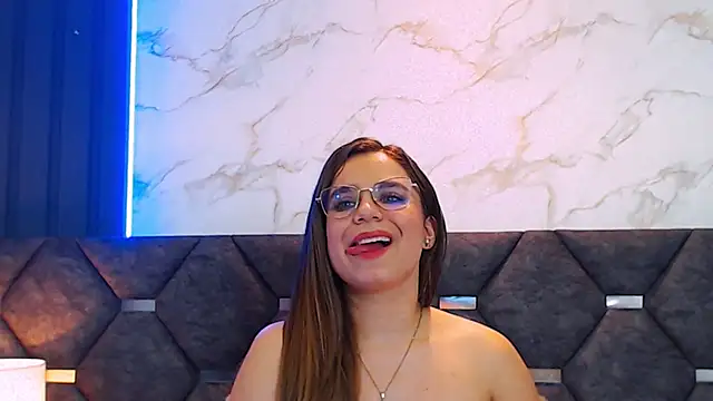 Snapshot of ThaniaJones chatting on March 11, 2025, 9:26 pm ThaniaJones online show from March 11, 2025, 9:26 pm