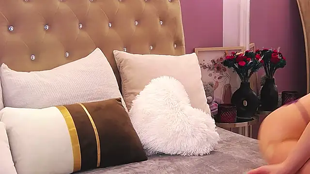 BrianaKennedi online show from February 25, 2025, 12:24 pm