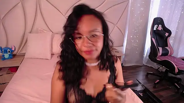 Snapshot of ValleryC chatting on October 6, 2025, 3:09 pm ValleryC online show from October 6, 2025, 3:09 pm