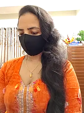 Payel-Sen online show from November 3, 2025, 8:43 pm