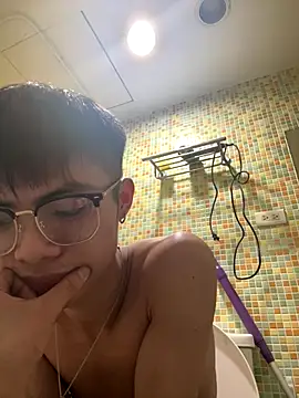 Snapshot of mumuowl chatting on September 21, 2025, 5:58 pm mumuowl online show from September 21, 2025, 5:58 pm