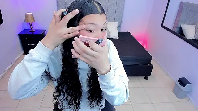 Lana stone  online show from March 13, 2025, 3:11 am