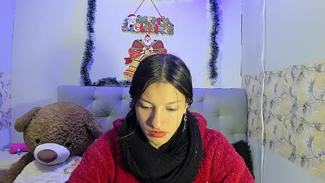 Snapshot of Emma-Wilson chatting on January 7, 2025, 5:22 am Emma-Wilson online show from January 7, 2025, 5:22 am