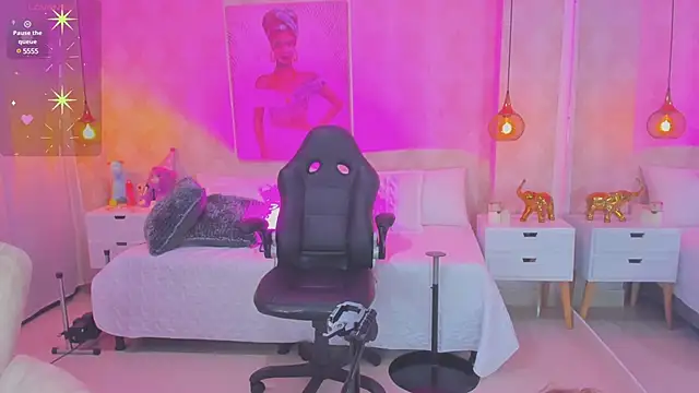 Shantall   online show from March 21, 2025, 11:01 am