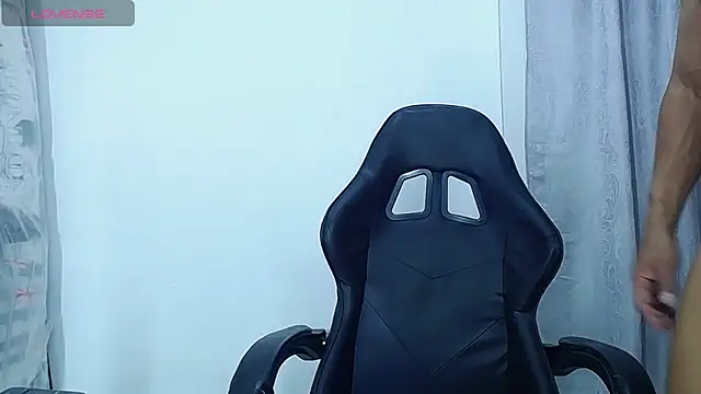 Jordan Gomez  online show from November 29, 2025, 10:40 am