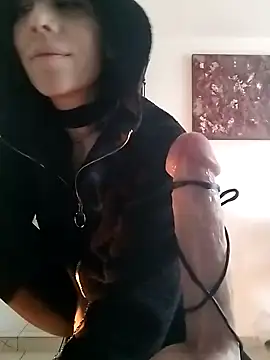 freyamoret online show from January 10, 2025, 2:23 pm