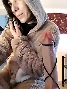 freyamoret online show from January 21, 2025, 8:08 am