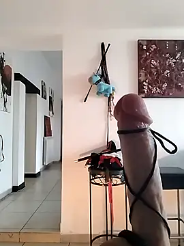 freyamoret online show from February 5, 2025, 11:34 am