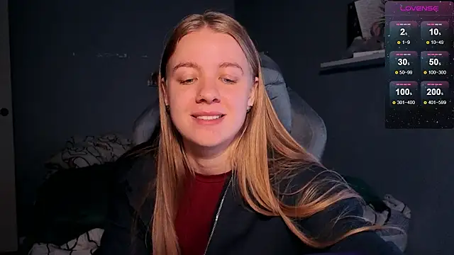 Snapshot of candy_maggie chatting on October 24, 2025, 6:04 pm candy maggie online show from October 24, 2025, 6:04 pm