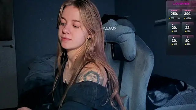 Snapshot of candy_maggie chatting on November 4, 2025, 6:07 pm candy maggie online show from November 4, 2025, 6:07 pm