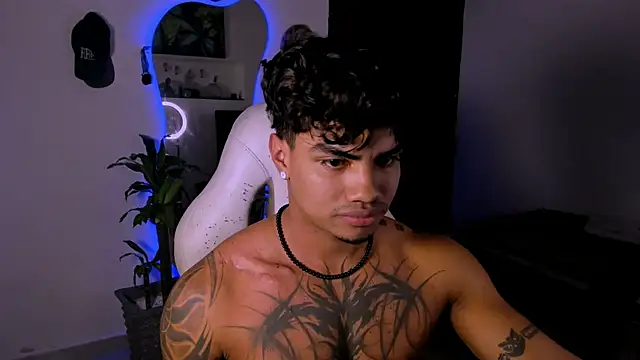 Young laroi online show from February 3, 2025, 3:53 am