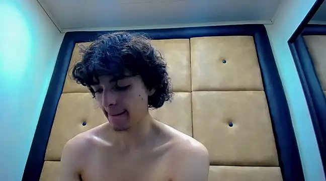 Sr BonnyEthan online show from December 7, 2024, 1:40 pm