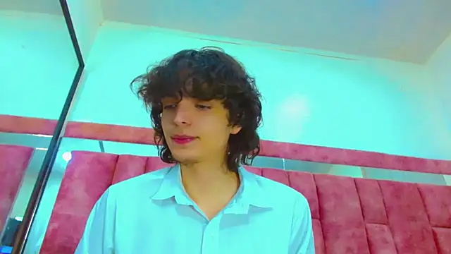 Sr BonnyEthan online show from September 22, 2025, 1:57 pm