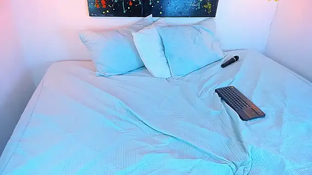 Snapshot of cloe_bridgee chatting on December 4, 2024, 9:18 am cloe bridgee online show from December 4, 2024, 9:18 am