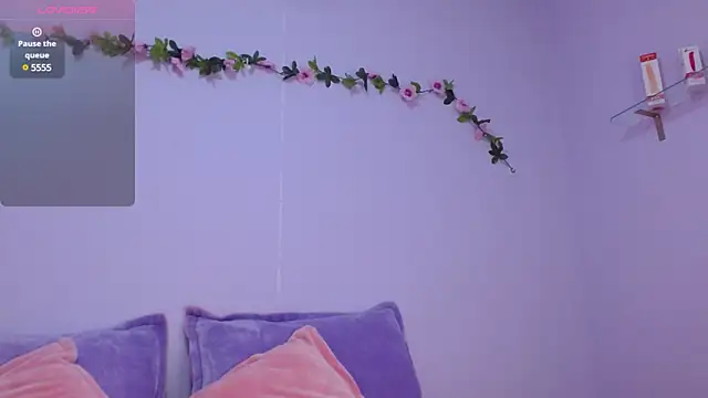 Snapshot of Isa-Jones chatting on January 17, 2025, 4:49 am Isa-Jones online show from January 17, 2025, 4:49 am