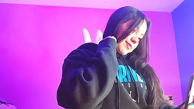 Snapshot of Isa-Jones chatting on October 14, 2025, 3:40 am Isa-Jones online show from October 14, 2025, 3:40 am