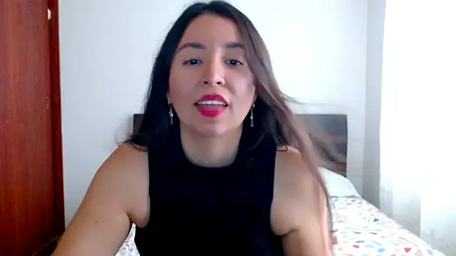 emely sexx20 online show from October 8, 2025, 3:53 pm