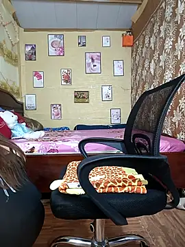 Lanian 99 online show from March 1, 2025, 10:13 am