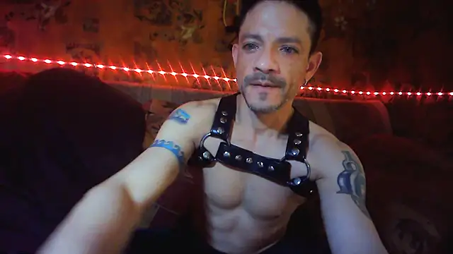 Snapshot of Tony_Torrente chatting on January 24, 2025, 5:10 am Tony Torrente online show from January 24, 2025, 5:10 am