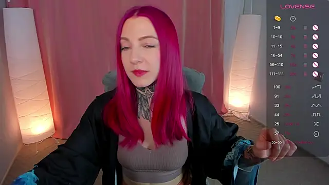 Snapshot of Roxy_____ chatting on February 8, 2025, 8:32 pm Roxy      online show from February 8, 2025, 8:32 pm