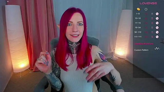 Snapshot of Roxy_____ chatting on February 22, 2025, 2:39 am Roxy      online show from February 22, 2025, 2:39 am