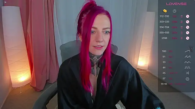 Snapshot of Roxy_____ chatting on February 28, 2025, 11:34 pm Roxy      online show from February 28, 2025, 11:34 pm