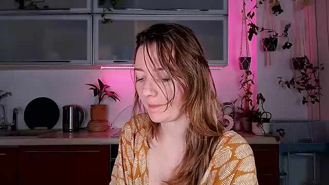 Snapshot of Elly_Helly chatting on December 7, 2024, 8:38 pm Elly Helly online show from December 7, 2024, 8:38 pm