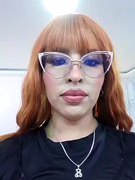 Snapshot of MadelaineJones chatting on September 18, 2025, 7:16 pm MadelaineJones online show from September 18, 2025, 7:16 pm