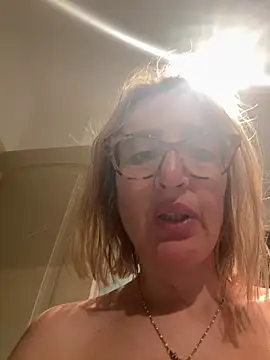 casalinga88 online show from March 13, 2025, 7:39 pm