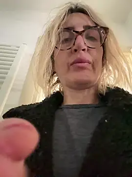 casalinga88 online show from March 22, 2025, 11:11 am