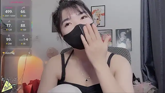 Berrysweet 68 online show from March 9, 2025, 2:21 pm