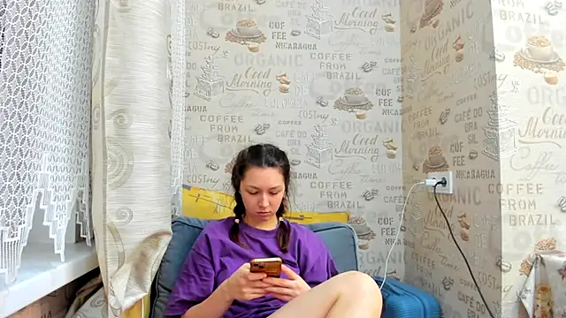 Snapshot of Adela_Vetta chatting on February 21, 2025, 5:09 pm Adela Vetta online show from February 21, 2025, 5:09 pm