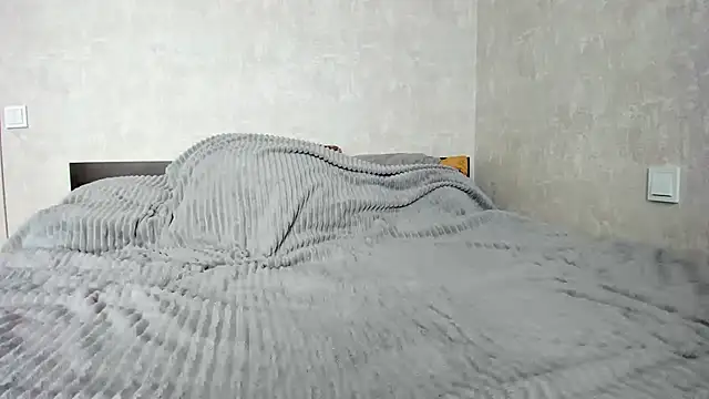 Snapshot of Adela_Vetta chatting on March 3, 2025, 8:27 am Adela Vetta online show from March 3, 2025, 8:27 am