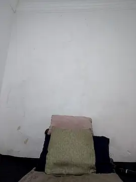 Snapshot of Curvy_sluty chatting on September 26, 2025, 8:02 pm Curvy sluty online show from September 26, 2025, 8:02 pm