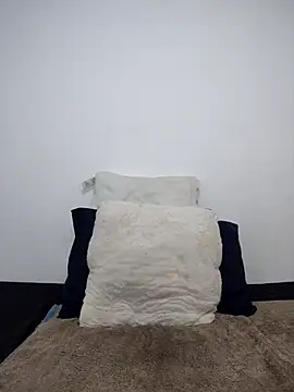 Snapshot of Curvy_sluty chatting on October 7, 2025, 6:10 am Curvy sluty online show from October 7, 2025, 6:10 am