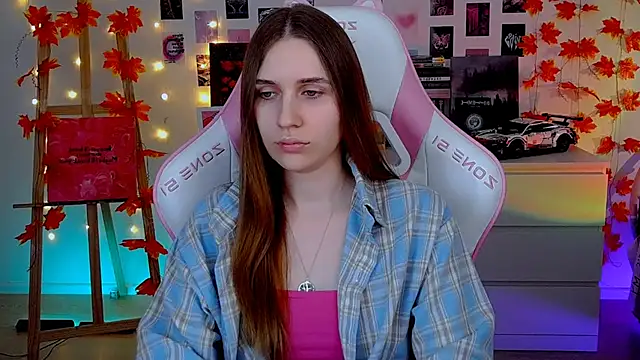 AliceCharmy online show from November 17, 2025, 8:09 am