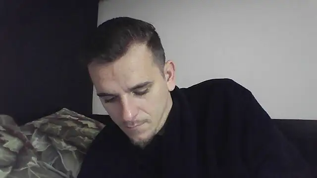 Huge cock22cm online show from December 3, 2024, 8:27 am