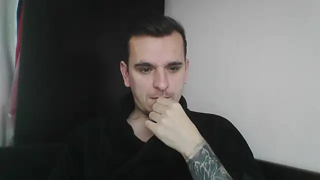 Huge cock22cm online show from February 16, 2025, 7:59 am