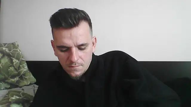 Huge cock22cm online show from March 19, 2025, 10:11 am