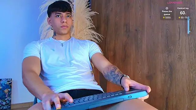 Snapshot of Josep_Davies chatting on November 2, 2025, 7:27 pm Josep Davies online show from November 2, 2025, 7:27 pm