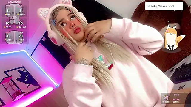 Snapshot of ladytslatina chatting on March 4, 2025, 10:13 am ladytslatina online show from March 4, 2025, 10:13 am