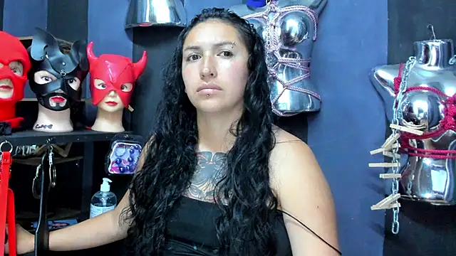 LucyStrike  online show from February 20, 2025, 9:53 pm