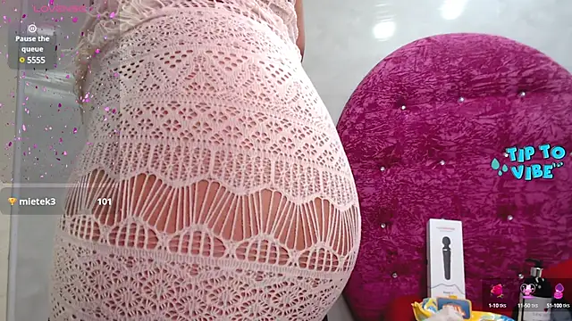 Litzy Curly online show from December 3, 2024, 6:49 pm