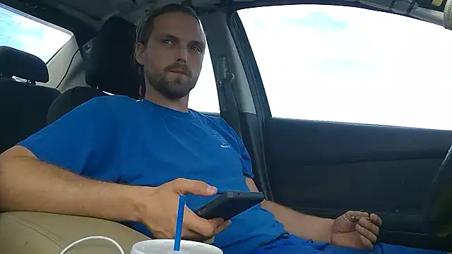 VitaminmanFL online show from September 26, 2025, 8:46 pm