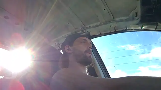 VitaminmanFL online show from September 27, 2025, 9:42 pm