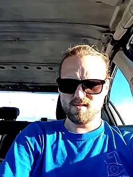 VitaminmanFL online show from October 10, 2025, 9:36 pm