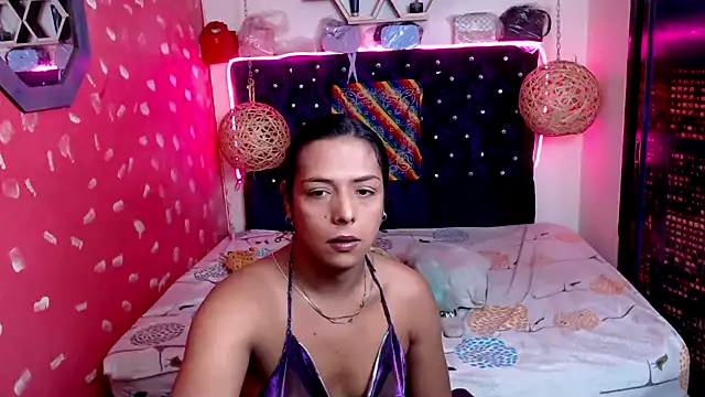 Snapshot of EmilyTsSweet chatting on January 25, 2025, 2:25 pm EmilyTsSweet online show from January 25, 2025, 2:25 pm
