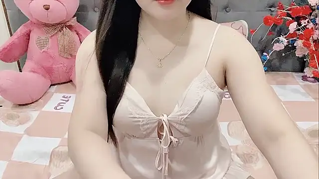 Funikio online show from November 12, 2025, 2:56 am