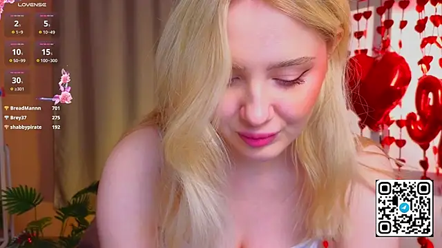 oliviabr0wn0 online show from February 12, 2025, 5:05 am